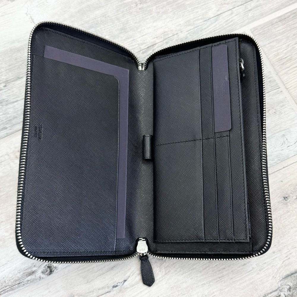 Prada Black Saffiano Leather XL Organizer Wallet - Picture 6 of 9
